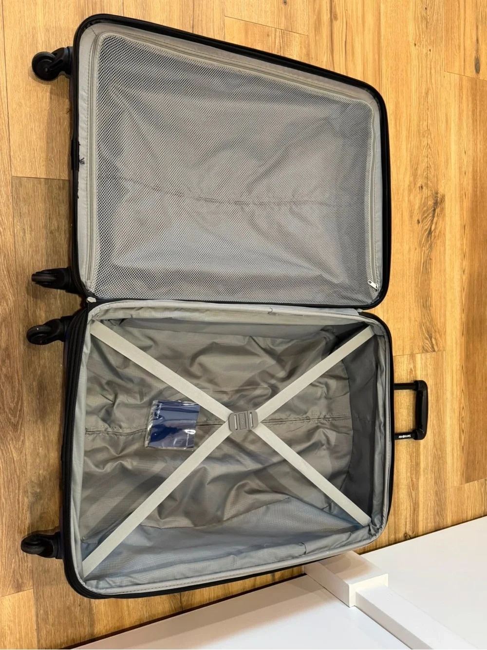 Samsonite Gray Interior Luggage Fabric Tag